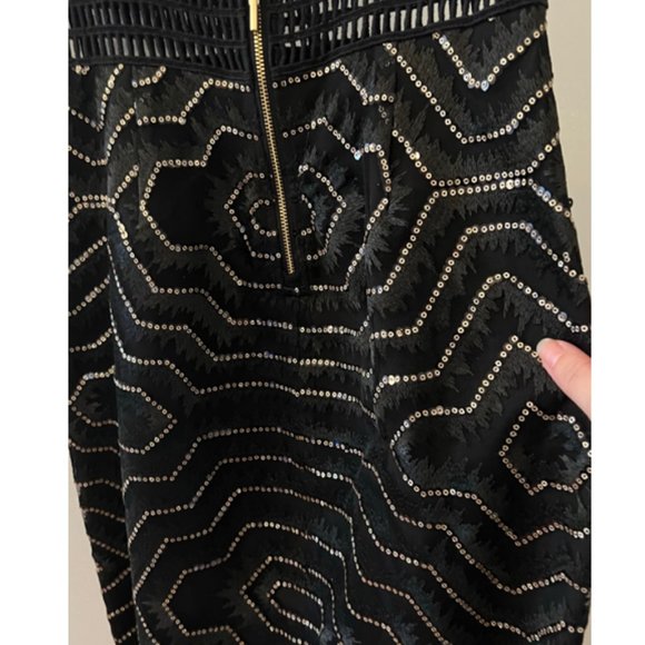 Saylor Heloise Art Deco Embellished and Sequined dress in black and gold - Picture 6 of 8